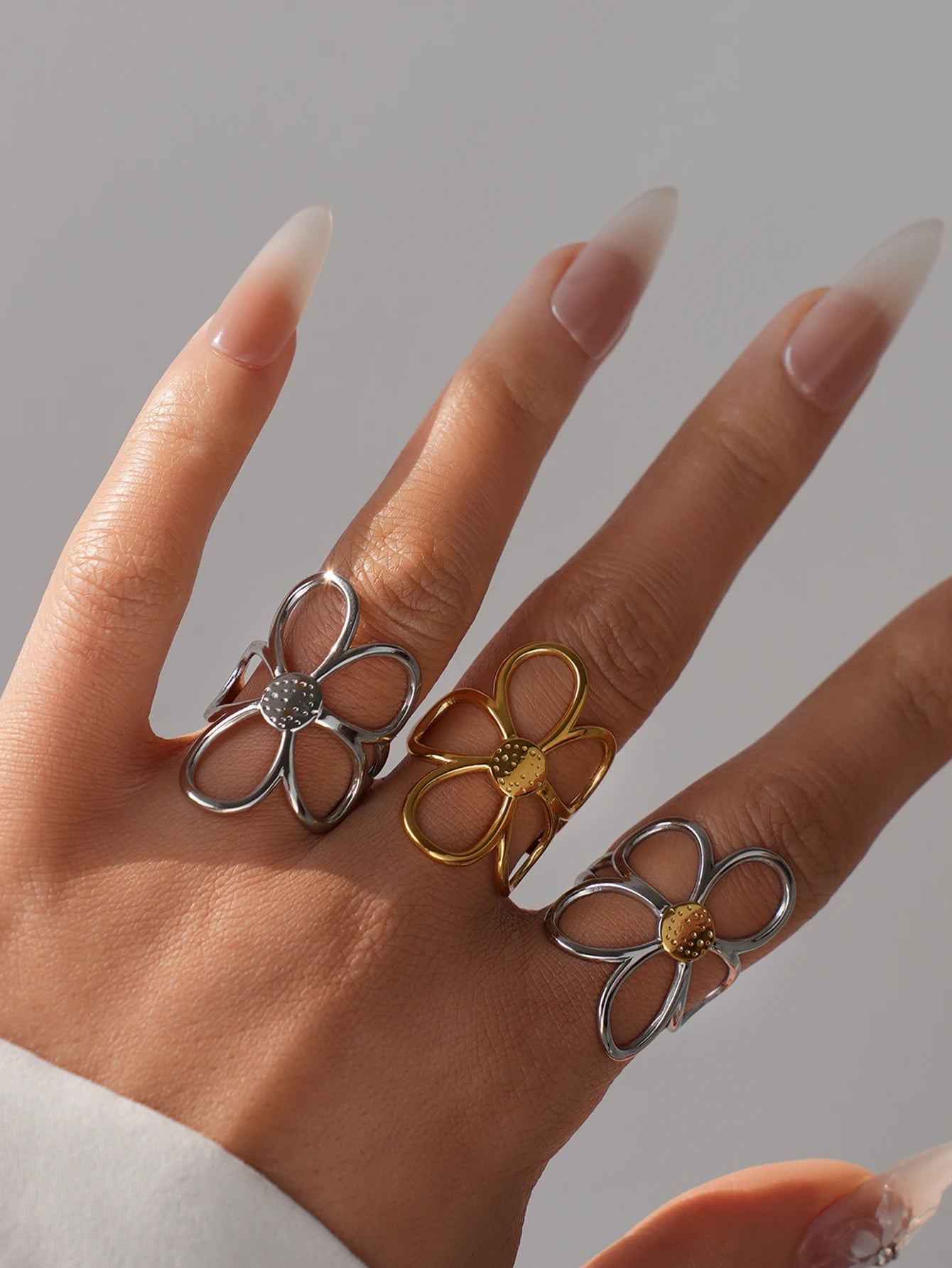 Retro Flower Ring